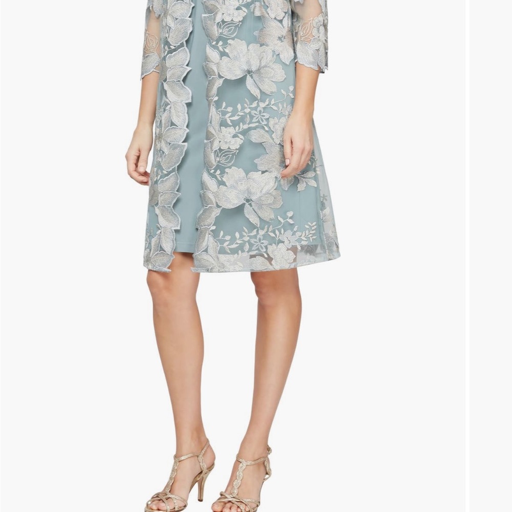 Alex Evenings Silver Floral Lace Long Sleeve Dress